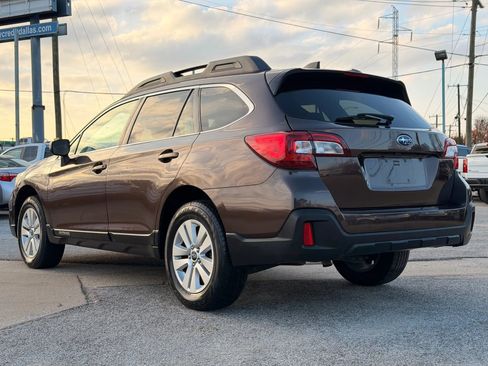 Used 2019 Subaru Outback 2.5i Premium image 5