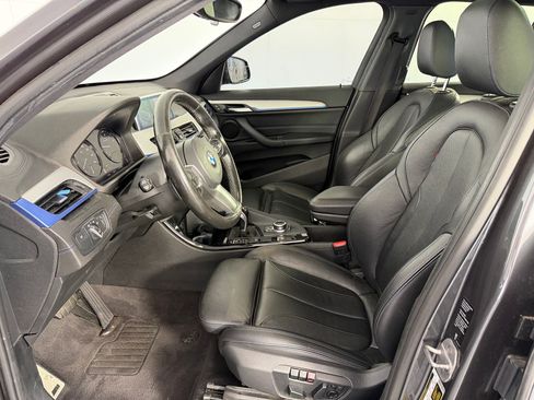 Used 2020 BMW X1 xDrive28i w/ Premium Package image 5