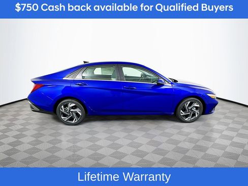 New 2025 Hyundai Elantra Limited image 4
