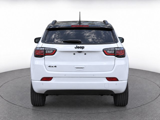 Used 2023 Jeep Compass High Altitude AWD/4WD image 7