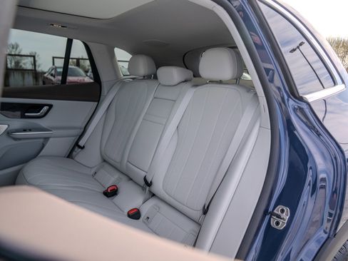 Used 2023 Mercedes-Benz EQE 350+ 4MATIC SUV image 19