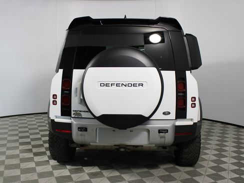 Used 2021 Land Rover Defender 90 S AWD/4WD image 33