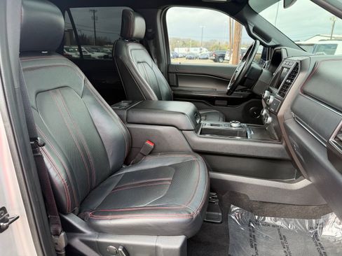 Used 2019 Ford Expedition Limited w/ Equipment Group 303A RWD image 23
