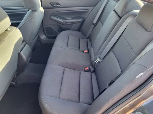 Used 2025 Nissan Altima 2.5 SV FWD image 22