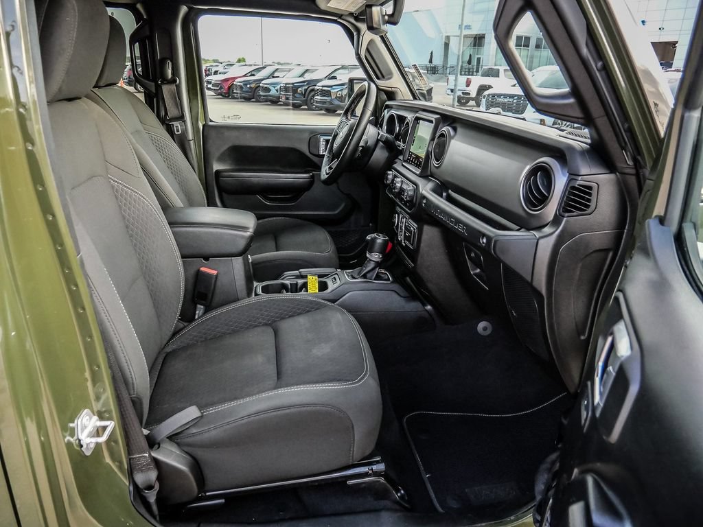 Used 2021 Jeep Wrangler Unlimited Sport AWD/4WD image 16