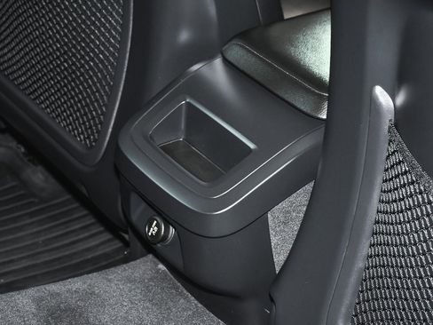 Used 2020 Volvo S60 T5 Momentum w/ Protection Package Premier image 38