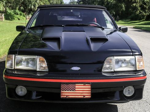 Used 1988 Ford Mustang GT RWD image 15