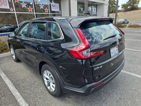 Used 2023 Honda CR-V LX image 7