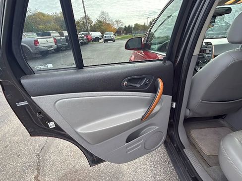 Used 2007 Saturn Vue 2WD V6 image 11