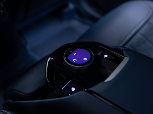 Certified 2025 Ferrari Purosangue AWD/4WD image 69
