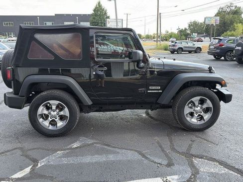 Used 2015 Jeep Wrangler Sport AWD/4WD image 4