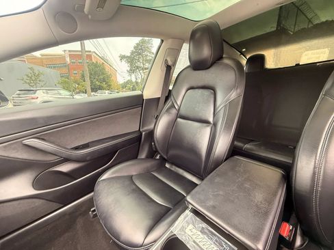 Used 2018 Tesla Model 3 Mid Range RWD image 14