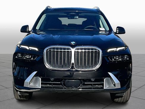 Used 2024 BMW X7 xDrive40i image 8