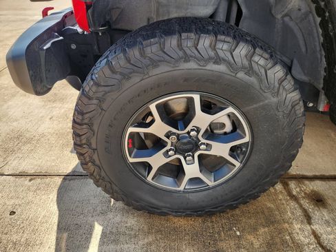 Used 2020 Jeep Wrangler Unlimited Rubicon AWD/4WD image 8