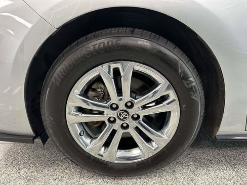Certified 2023 Toyota Sienna XSE AWD/4WD image 10