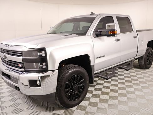 Used 2015 Chevrolet Silverado 2500 LTZ w/ Duramax Plus Package image 10