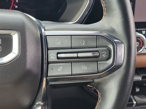 Used 2023 GMC Canyon AT4 w/ AT4 Premium Package AWD/4WD image 22