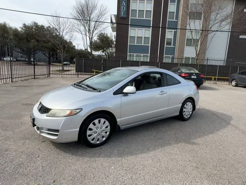Used 2011 Honda Civic LX image 4