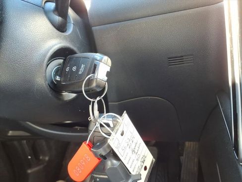 Used 2024 Hyundai Tucson SE image 27