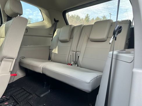 Used 2023 Volkswagen Atlas SE w/ Black Wheel Package image 14