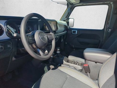 New 2026 Jeep Gladiator Sport AWD/4WD image 2