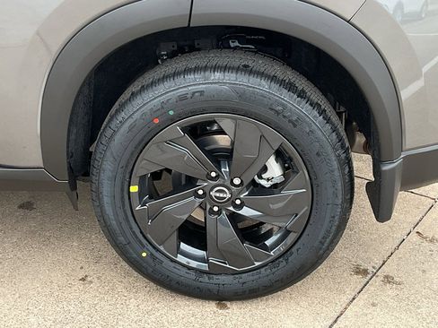 New 2026 Nissan Rogue SV image 8