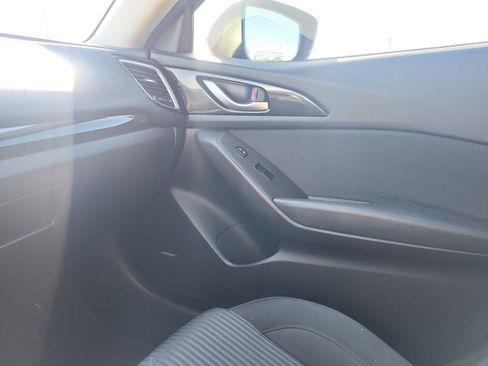 Used 2016 MAZDA MAZDA3 i Touring w/ Popular Equipment Package FWD image 28