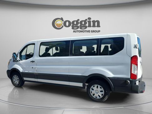 Used 2019 Ford Transit 350 XLT image 3