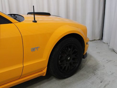 Used 2007 Ford Mustang GT RWD image 25