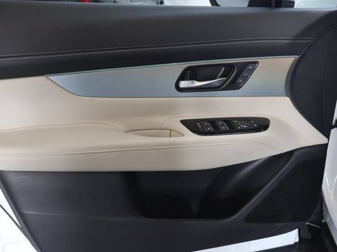 Used 2025 Nissan Murano SL AWD/4WD image 15