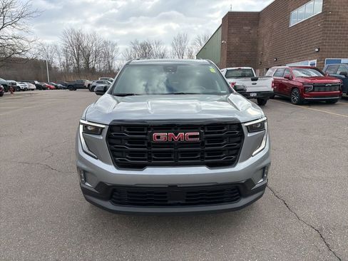 Used 2024 GMC Acadia Elevation w/ Black Edition image 4