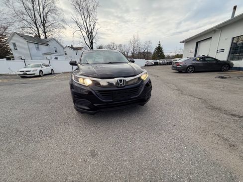 Used 2019 Honda HR-V LX image 44