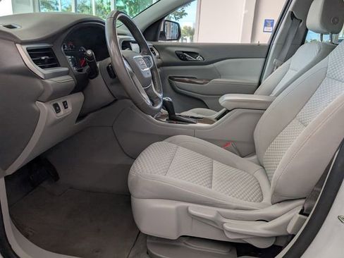 Used 2019 GMC Acadia SLE image 7