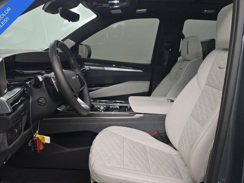 Used 2026 Cadillac Escalade V AWD/4WD image 5
