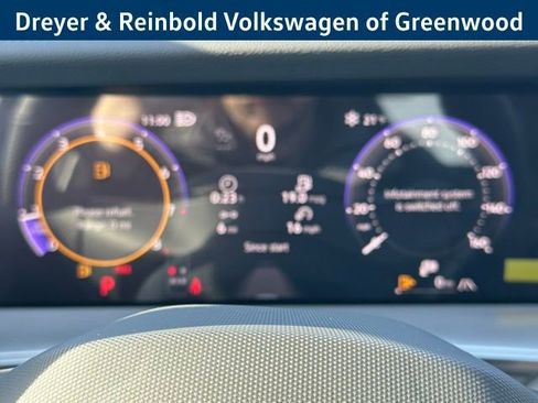 New 2026 Volkswagen Tiguan SE R-Line image 13