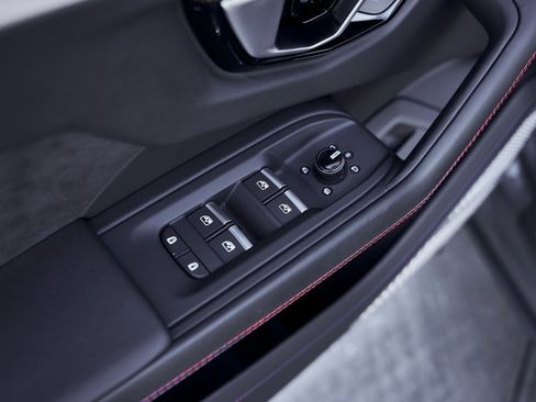 Used 2021 Lamborghini Urus image 30