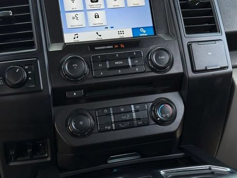 Used 2018 Ford F150 XL w/ Equipment Group 101A Mid AWD/4WD image 24
