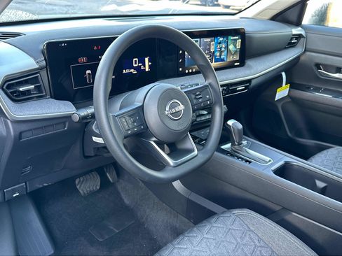 New 2026 Nissan Kicks SV w/ SV Premium Package image 30