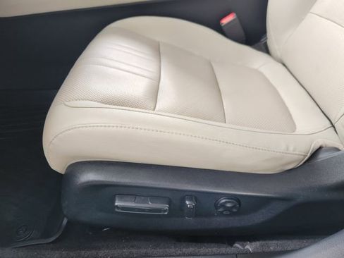 Used 2018 Honda Accord Touring image 23