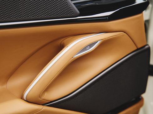 Used 2025 Ferrari Purosangue image 31