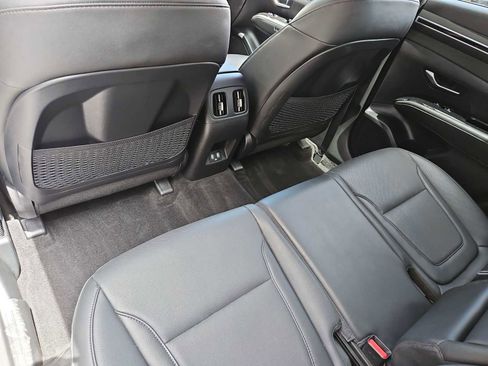 Certified 2024 Hyundai Tucson Limited FWD image 18