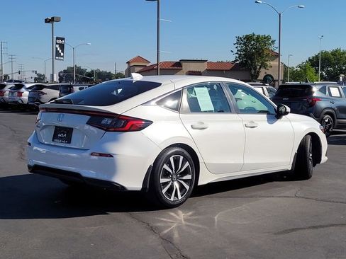 Used 2022 Honda Civic EX-L image 5