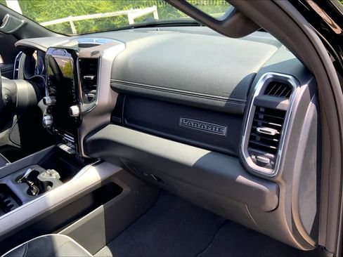 Used 2026 RAM 1500 Laramie AWD/4WD image 18