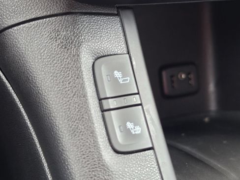 Used 2019 GMC Acadia SLT AWD/4WD image 25