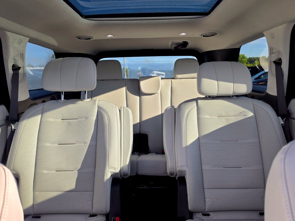 Used 2026 Hyundai Palisade Calligraphy FWD image 31
