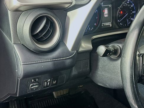 Used 2018 Toyota RAV4 XLE image 17