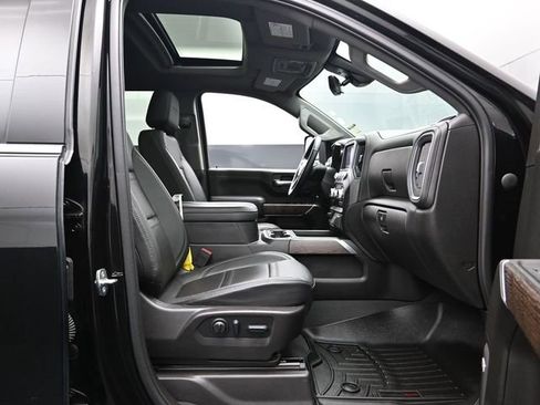 Used 2023 GMC Sierra 2500 Denali w/ Denali Black Diamond Edition AWD/4WD image 30