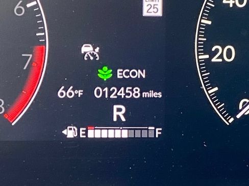 Certified 2024 Honda HR-V Sport image 29