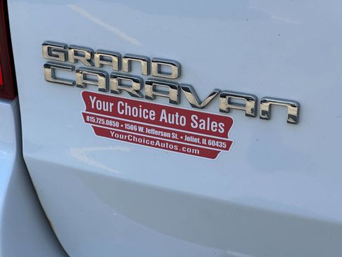Used 2019 Dodge Grand Caravan SXT w/ Quick Order Package 29G SXT FWD image 5