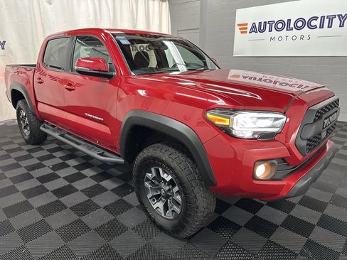 Used 2021 Toyota Tacoma TRD Off-Road image 3